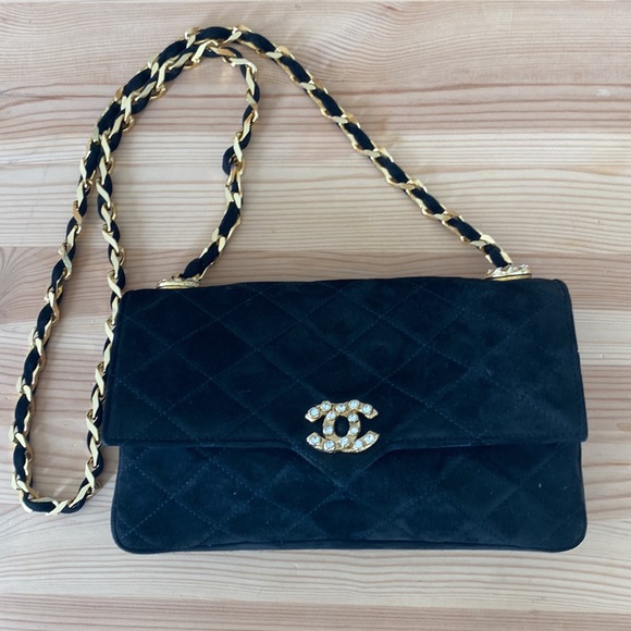 CHANEL Handbags - Vintage Black Suède Chanel evening purse